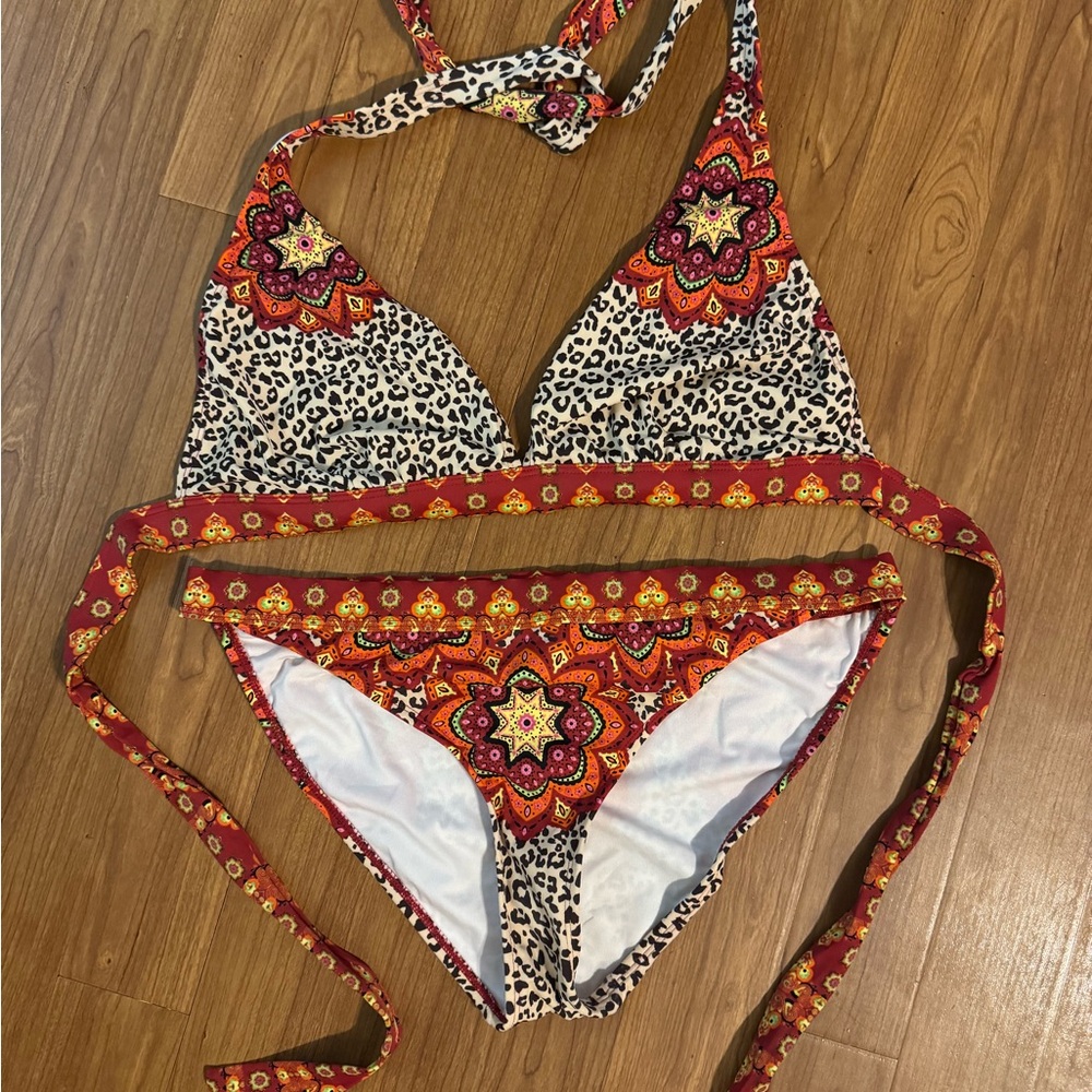 VENUS Red and Orange Patterned Bikini